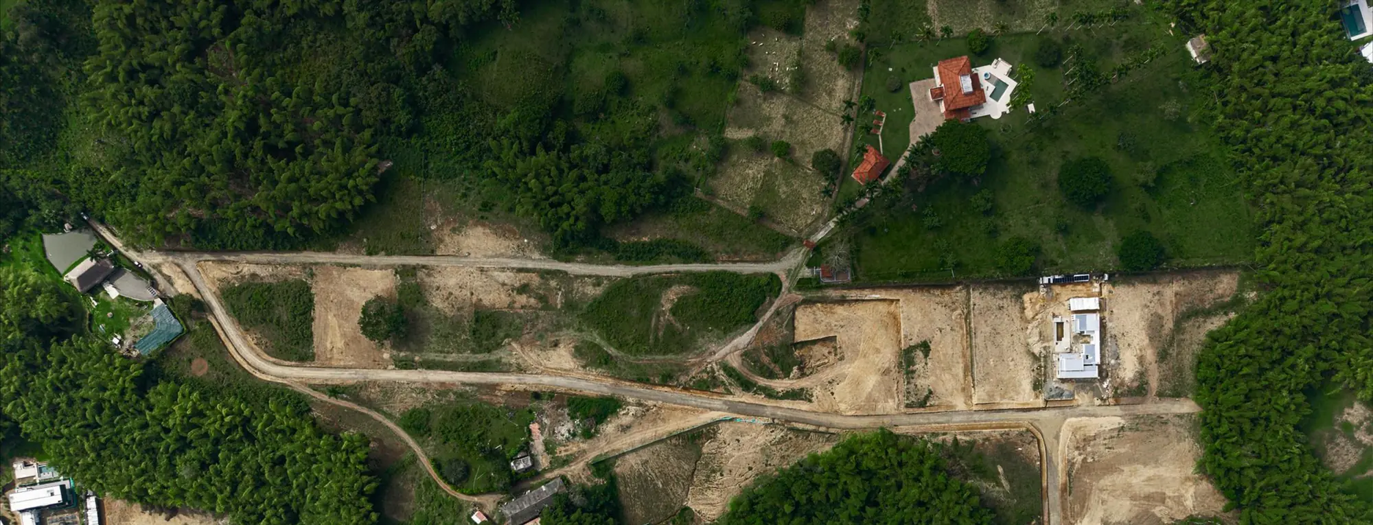 Vista aérea de los lotes urbanizados en Pavas, Cerritos